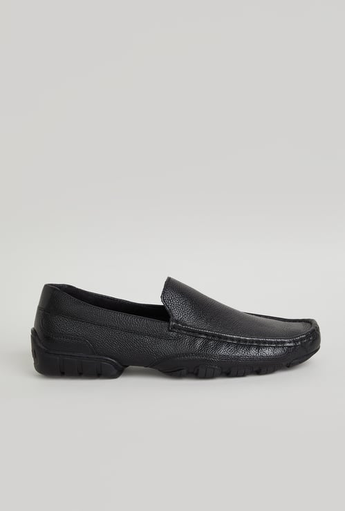 HUSH PUPPIES Leather Loafers
