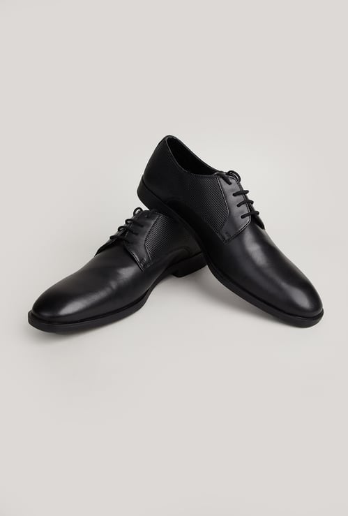 CODE Textured Lace-Up Shoes