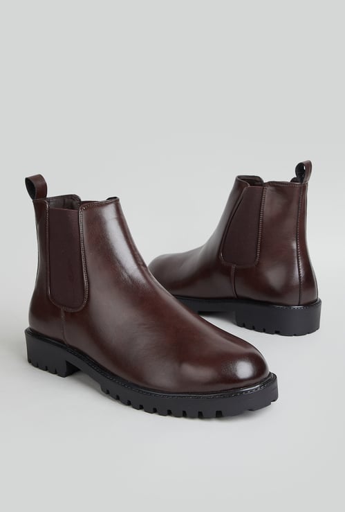 CODE Solid Chelsea Boots