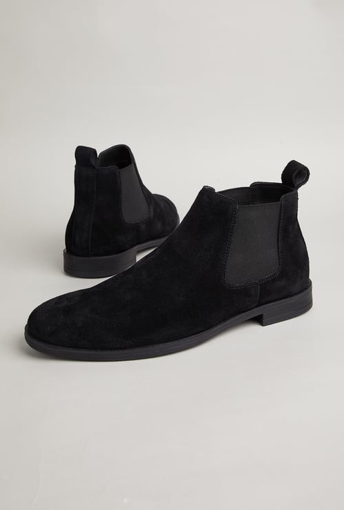 CODE Solid Chelsea Boots