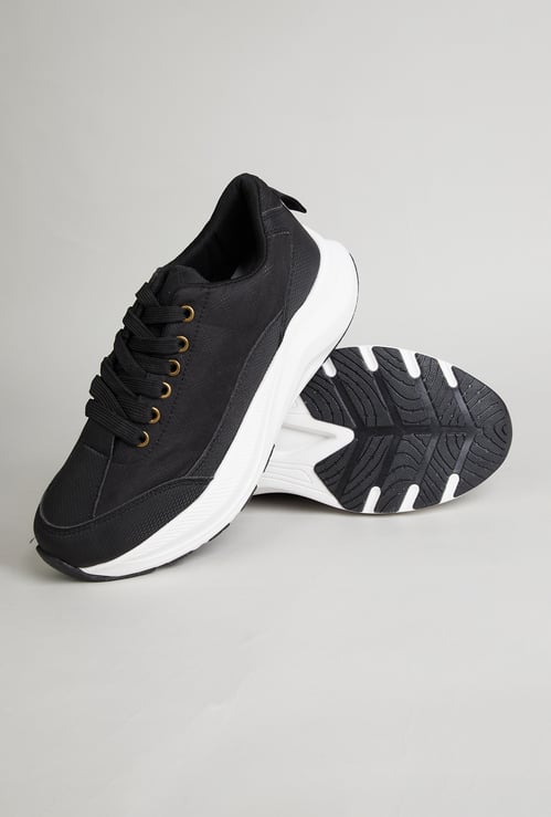 GINGER Lace-Up Casual Sneakers
