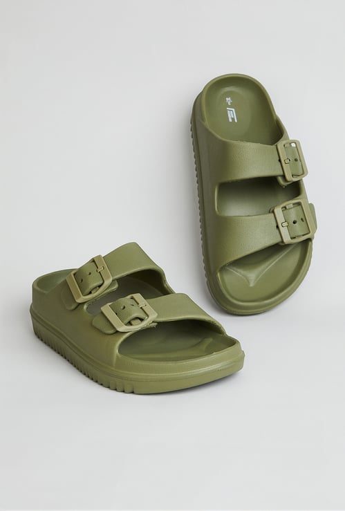 FAME FOREVER Boys Solid Sliders