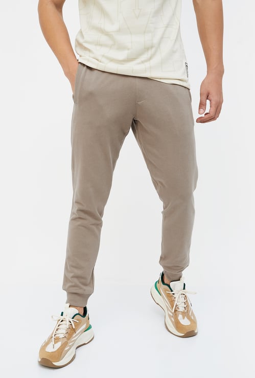 FAME FOREVER Men Solid Slim Fit Joggers