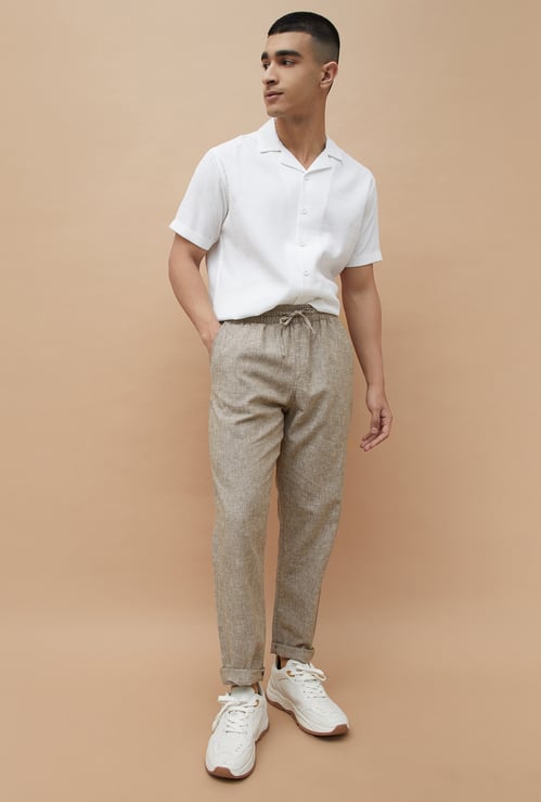 FAME FOREVER Solid Slim Tapered Trousers