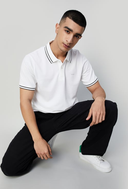 BOSSINI Men Solid Regular Fit Polo T-shirt