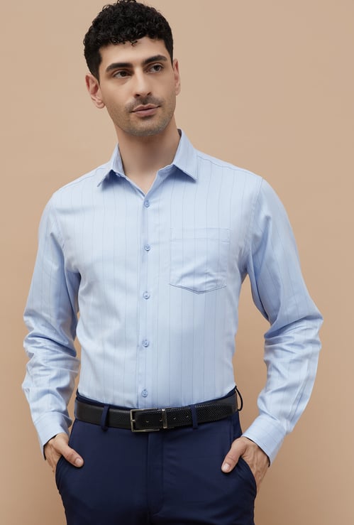 CODE Men Striped Regular Fit Formal Shirt