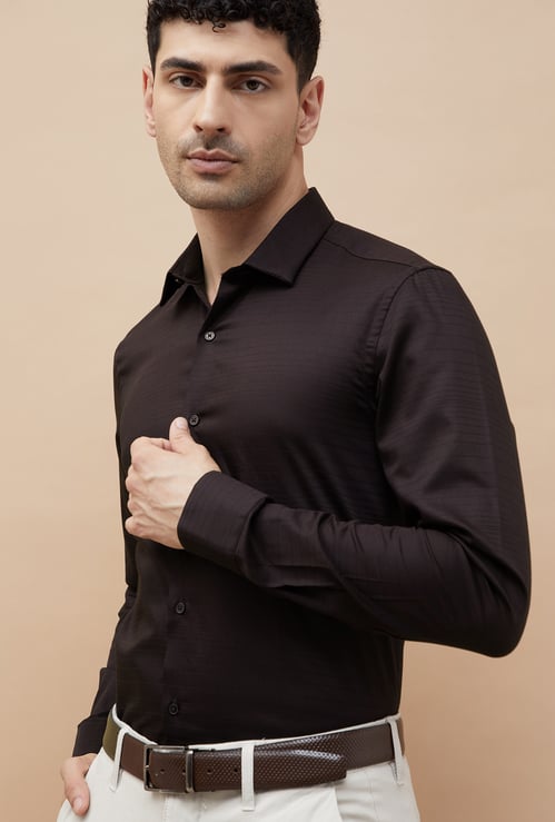 CODE Men Striped Slim Fit Formal Shirt