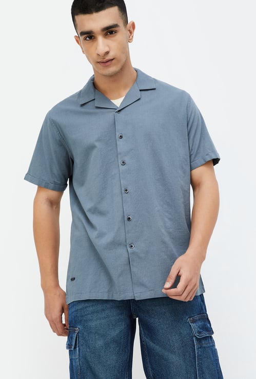 FORCA Men Solid Regular Fit Casual Shirt