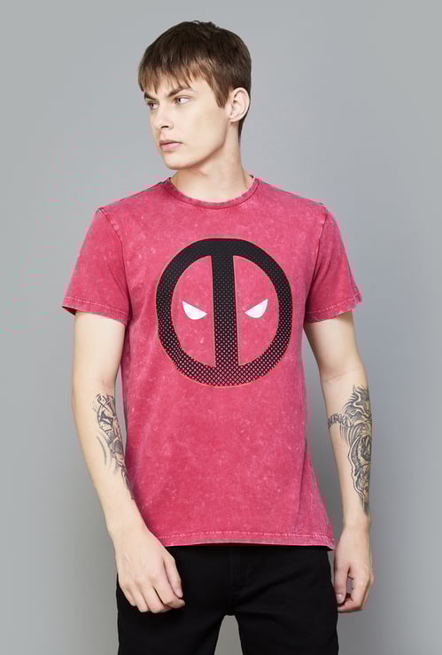 FREE AUTHORITY Men Deadpool Graphic Printed Slim Fit T-shirt