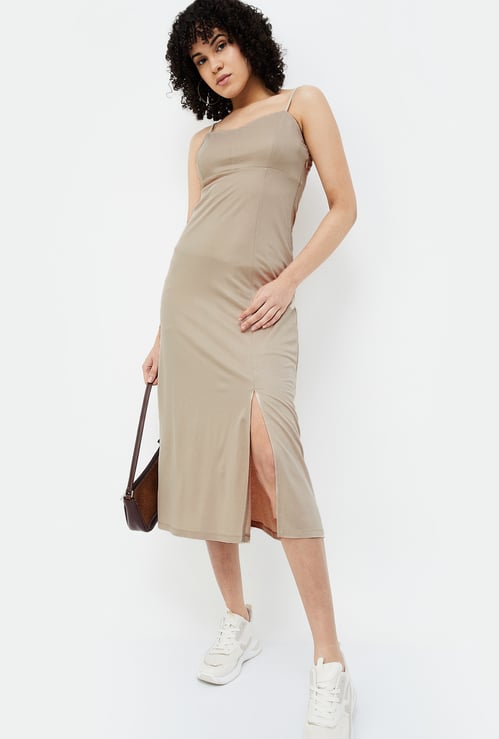 GINGER Women Solid Slitted Midi Dress