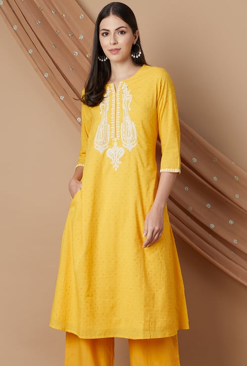 MELANGE Women Embroidered Straight Kurta