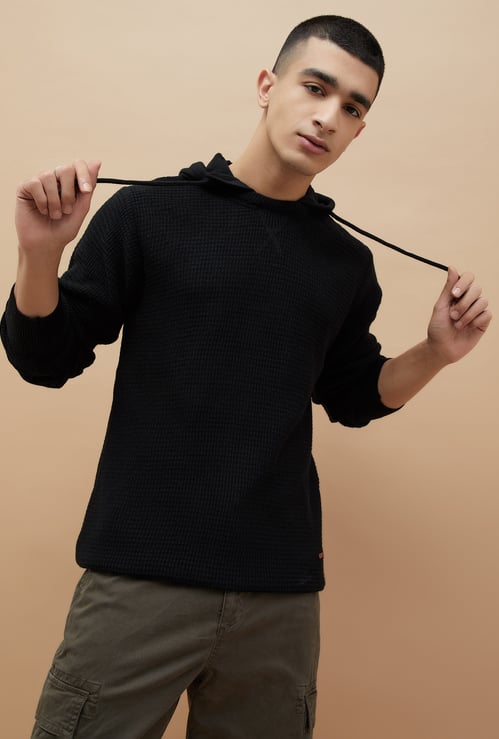FAME FOREVER Textured Hooded Sweater