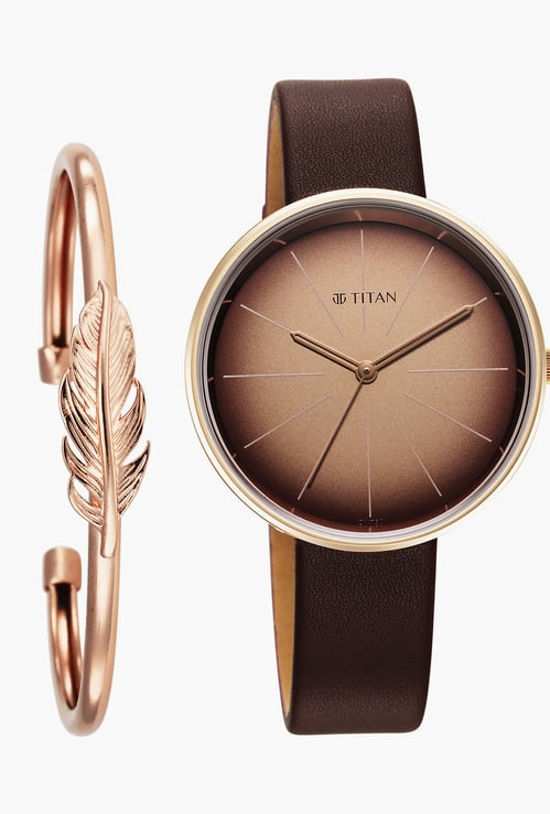 TITAN Stackables Women Analog Watch with Bracelet - 2718WL01F