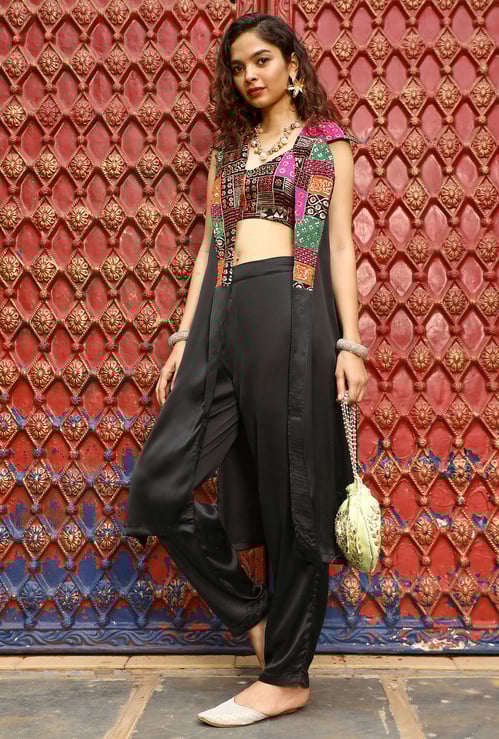 QISSA Embroidered Co-ord Set