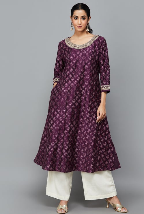 SPAN Embroidered A-Line Kurta
