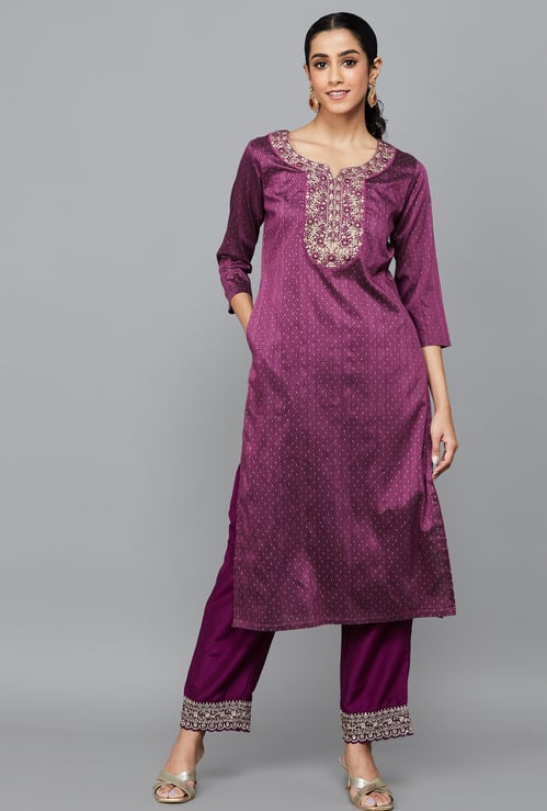 SPAN Embroidered Straight Kurta