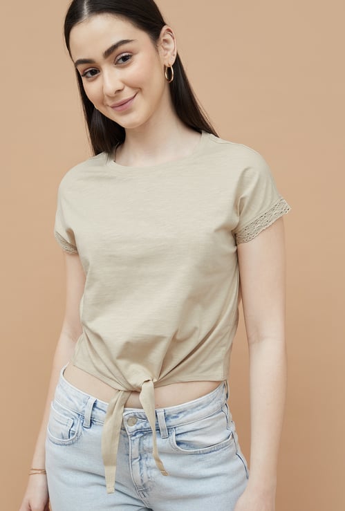 FAME FOREVER Solid Crop T-shirt