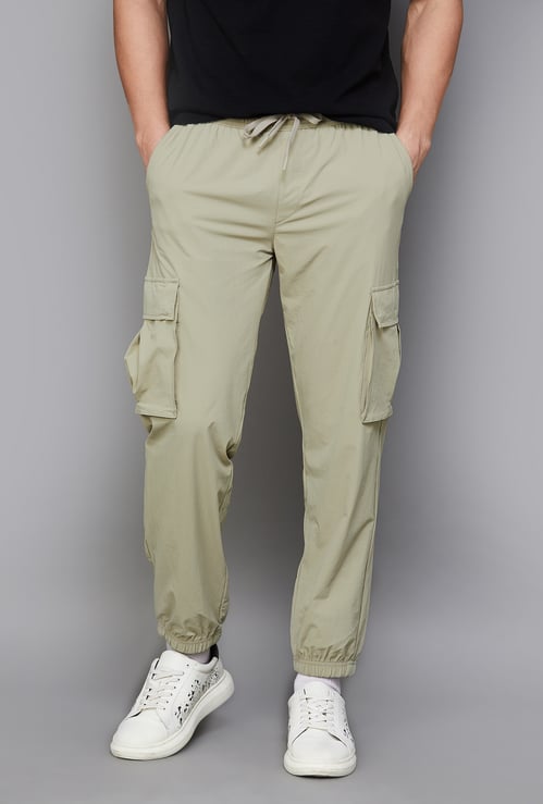CELIO Solid Slim Straight Cargo Trousers