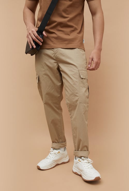 FAME FOREVER Solid Regular Fit Cargos