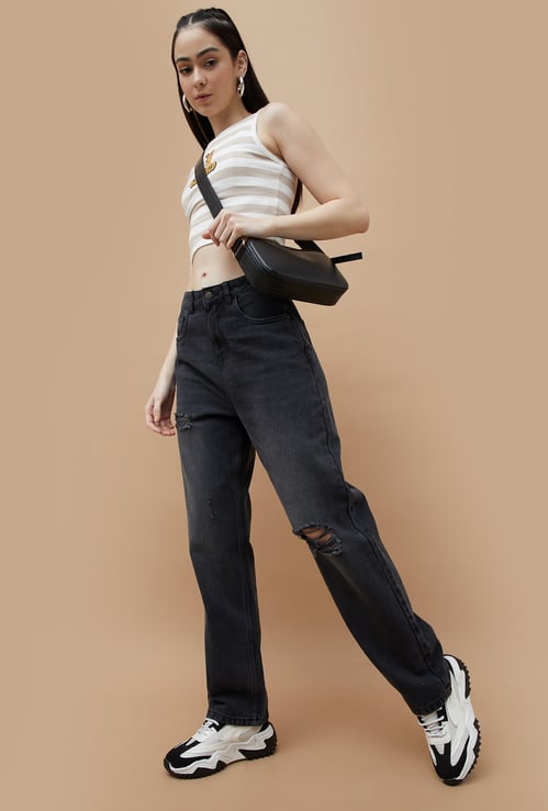 GINGER Distressed Straight Fit Jeans
