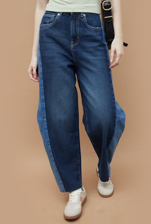 GINGER Colourblocked Straight Fit Jeans