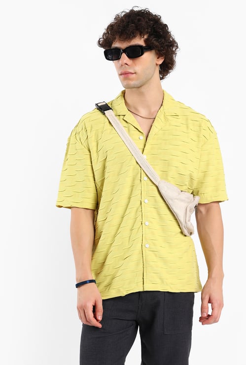CAMPUS SUTRA Textured Regular Fit Shirt