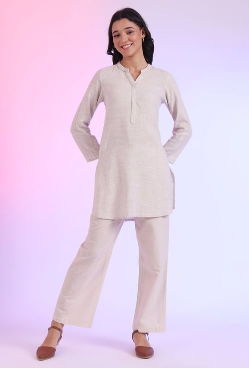 AURELIA Textured Straight Kurti