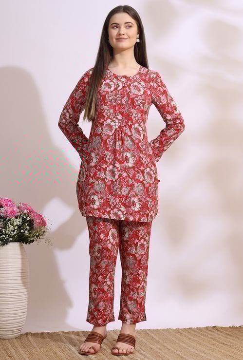 W Floral Print Straight Kurti Set