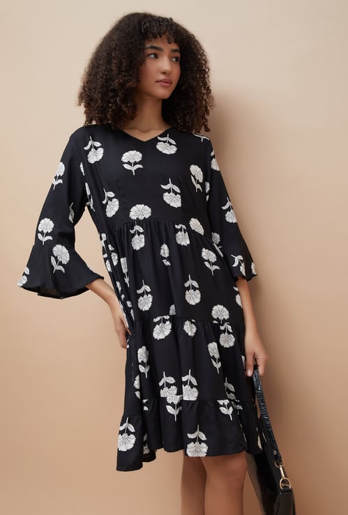 COLOUR ME Floral Print Tiered Dress