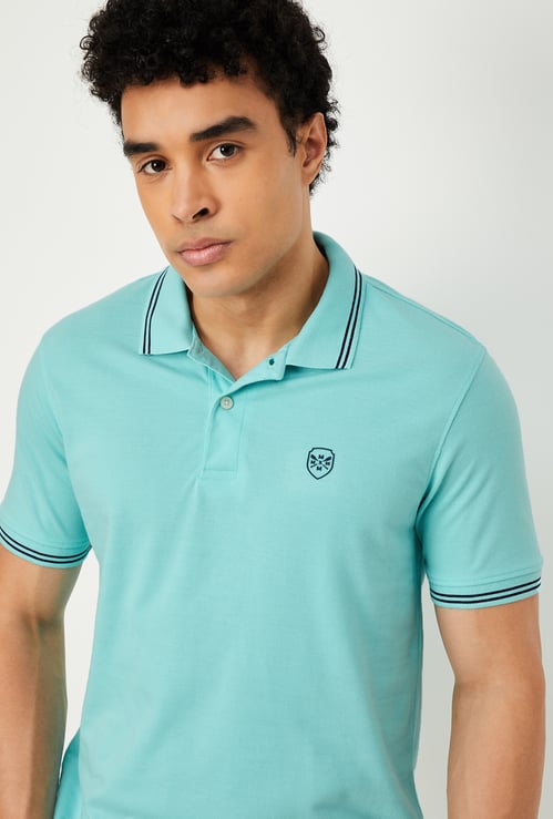 Men Solid Slim Fit Polo T-shirt