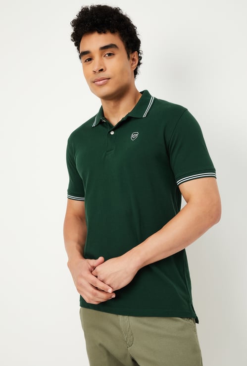 Men Solid Slim Fit Polo T-shirt