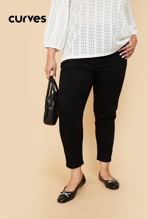 Women Solid Pencil Fit Jeans