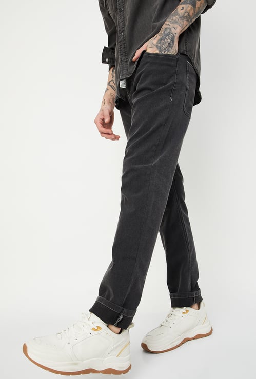 Men Solid Regular Fit Jeans