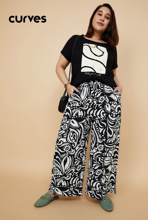 Women Printed Wide-Leg Trousers