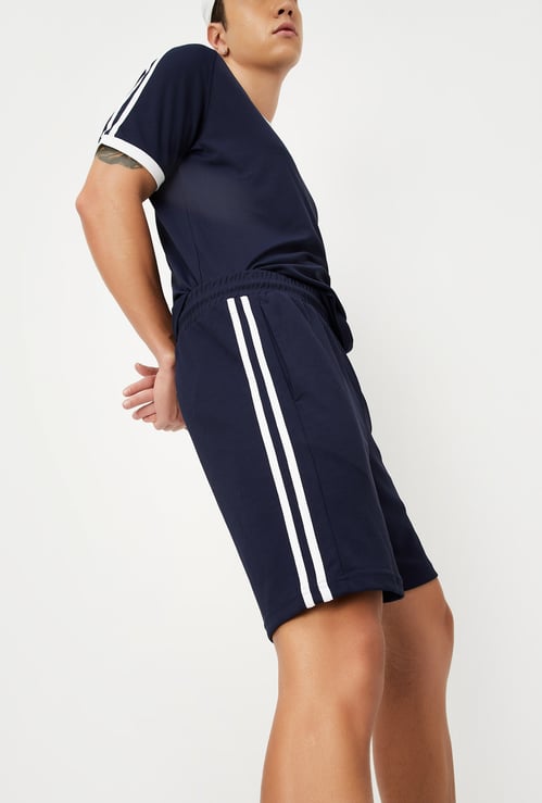 Men Side Striped Sports Shorts