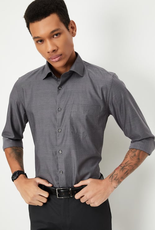 Men Slim Fit Checked Formal Shirt