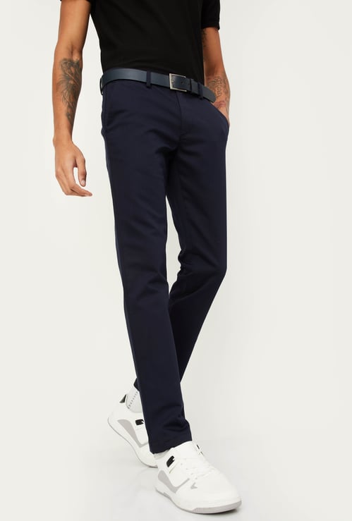 Men Slim Fit Solid Chinos