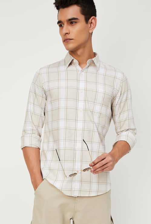 Men Slim Fit Checked Casual Shirt