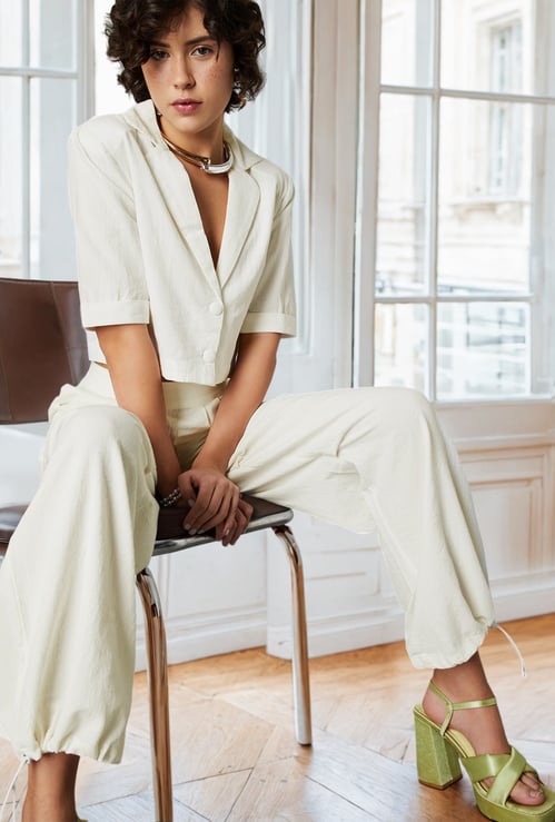 Women Solid Lapel Collar Cropped Top