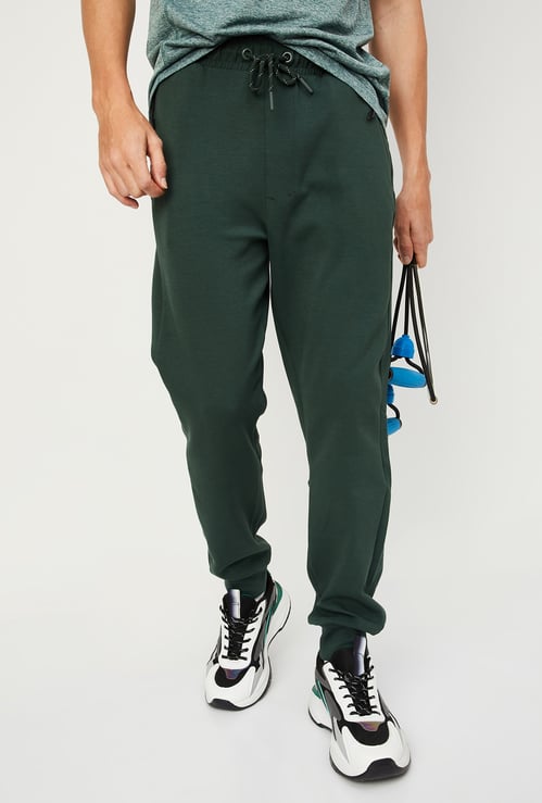 Men Solid Athleisure Joggers