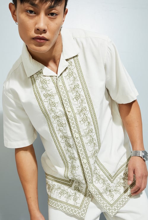 URB_N Men Oversized Embroidered Resort Shirt