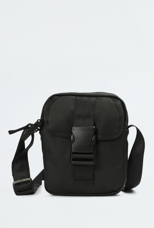 Men Solid Crossbody Bag