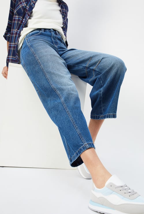 Women Washed Skater Fit Jeans