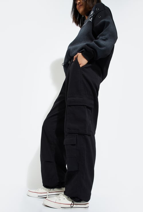 URB_N Women Solid Cargo Trousers