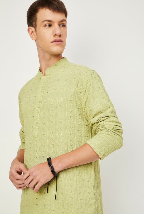 Men Embroidered Straight Kurta