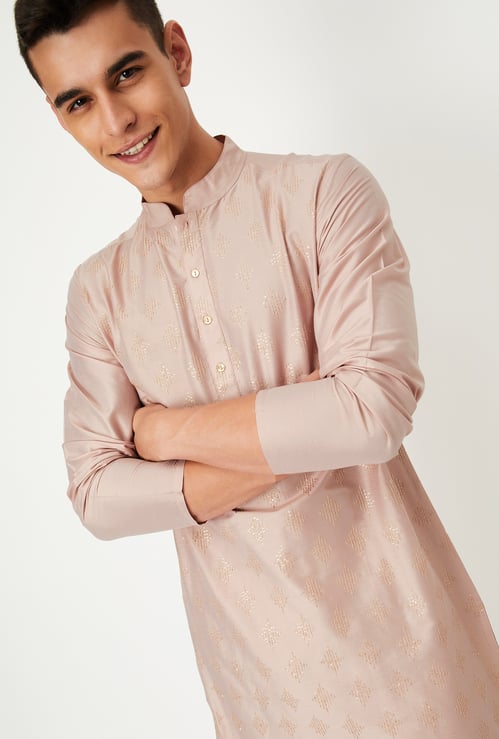 Men Embroidered Straight Kurta