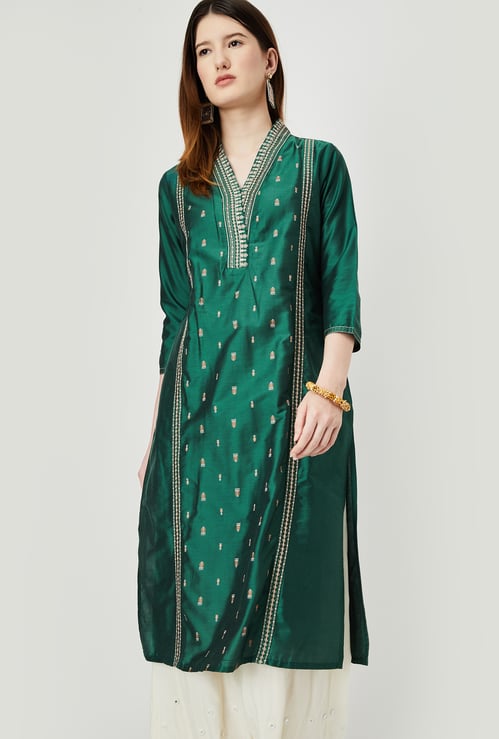 Women Embroidered Straight Kurta