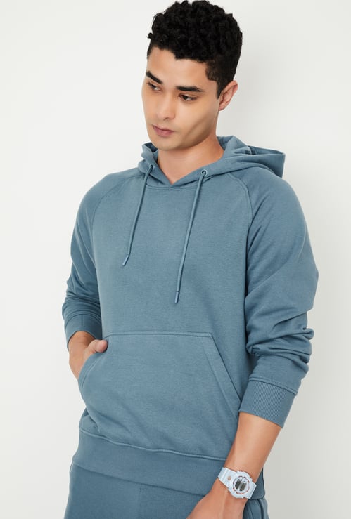 Men Solid Hooded Sweatshirt