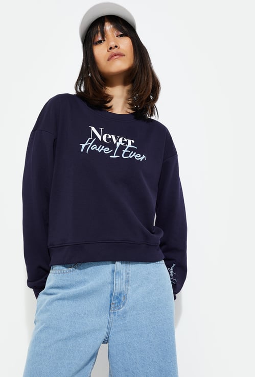 URB_N Women Relaxed Fit Embroidered Sweatshirt