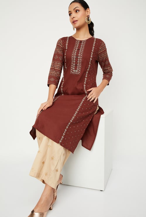 Women Embroidered Straight Kurta